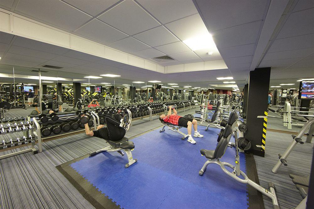 Village Hotel Blackpool Bagian luar foto