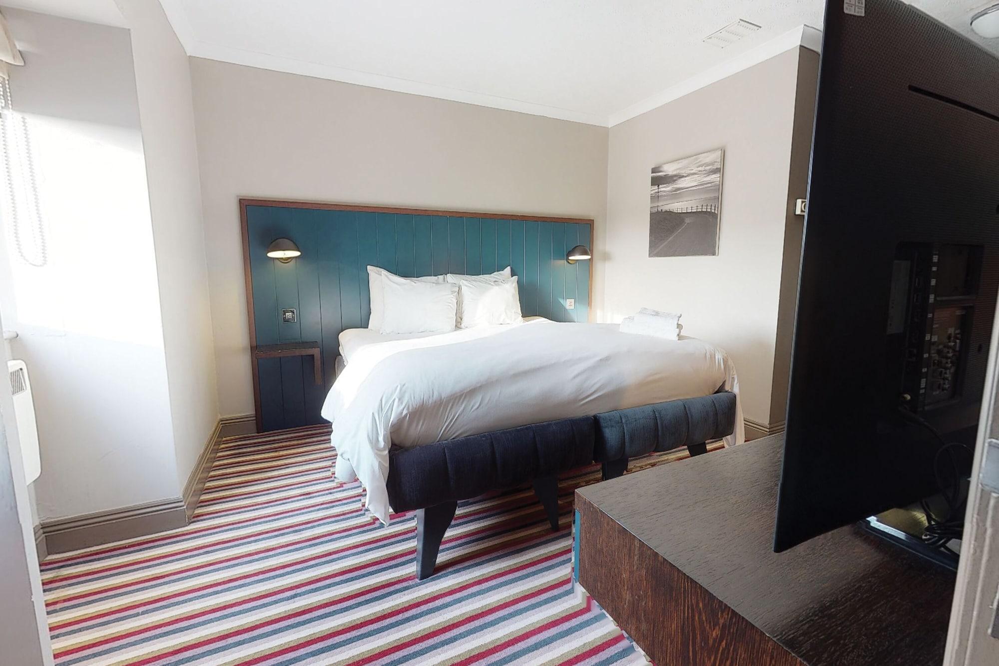 Village Hotel Blackpool Bagian luar foto